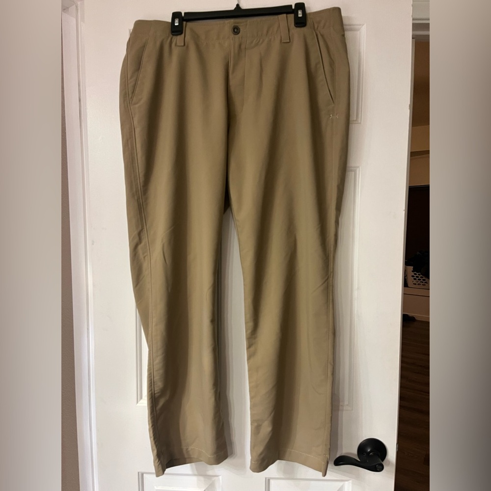 Under Armour Men's Khaki Chinos